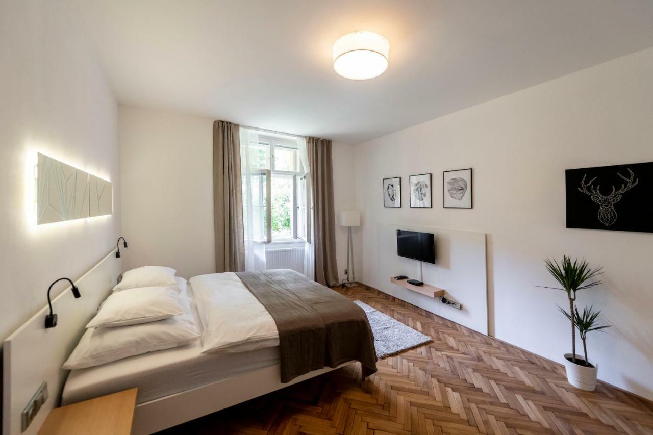 Apartment Slavikova 11 Прага Екстер'єр фото